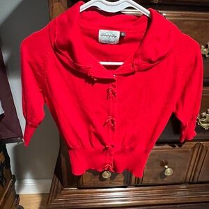 Red midriff sweater size small